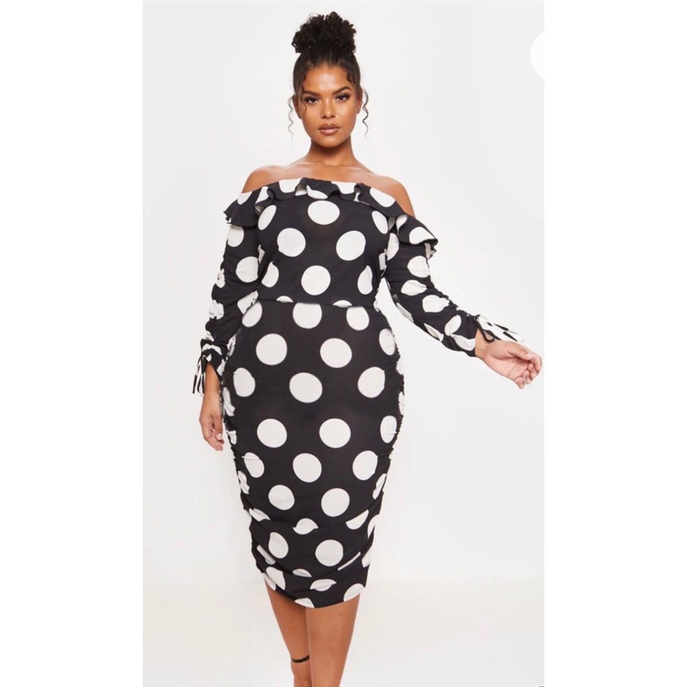 ⚫️⚪️ Bardot Dress Size 22.